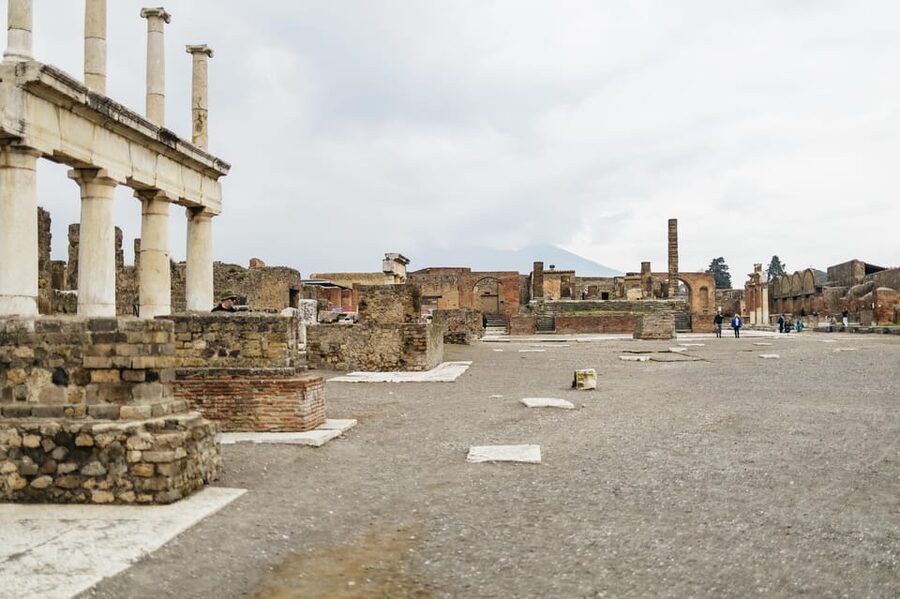 Pompeii: Afternoon to Sunset Guided Tour with Ticket - Entering Pompeii through the separate entrance