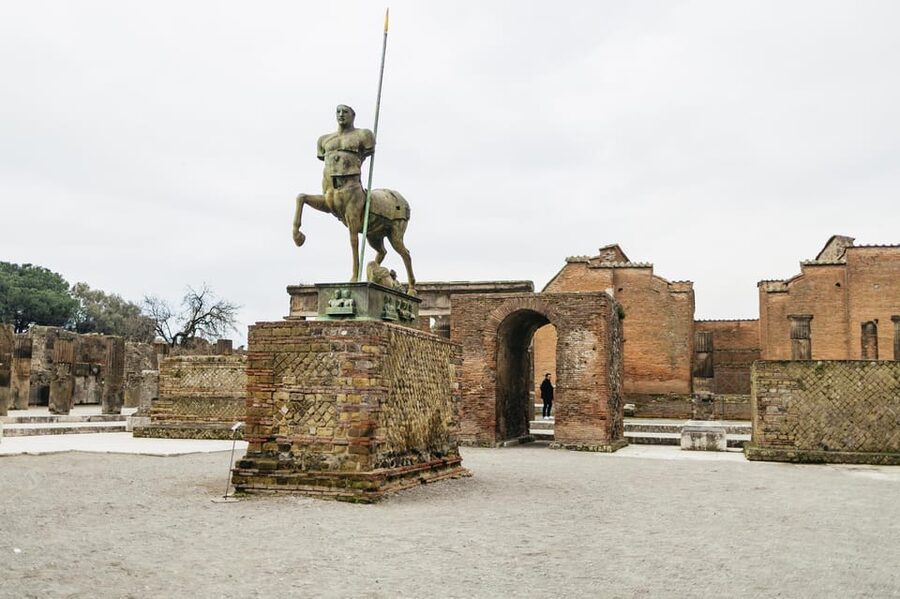 Pompeii: Afternoon to Sunset Guided Tour with Ticket - The guide makes or breaks the experience