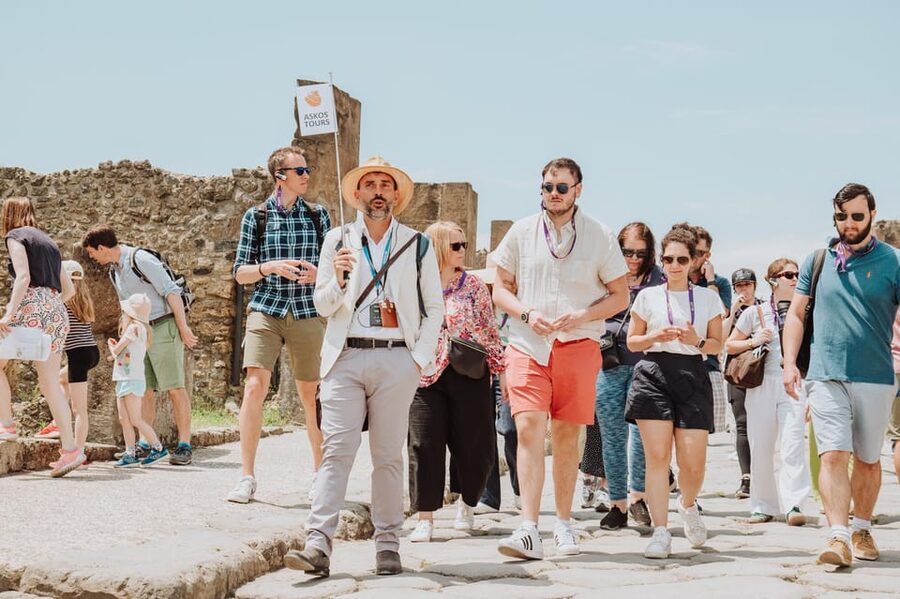 Pompeii: Entry Ticket and Guided Tour with an Archaeologist - Starting at Via Villa dei Misteri and Porta Marina