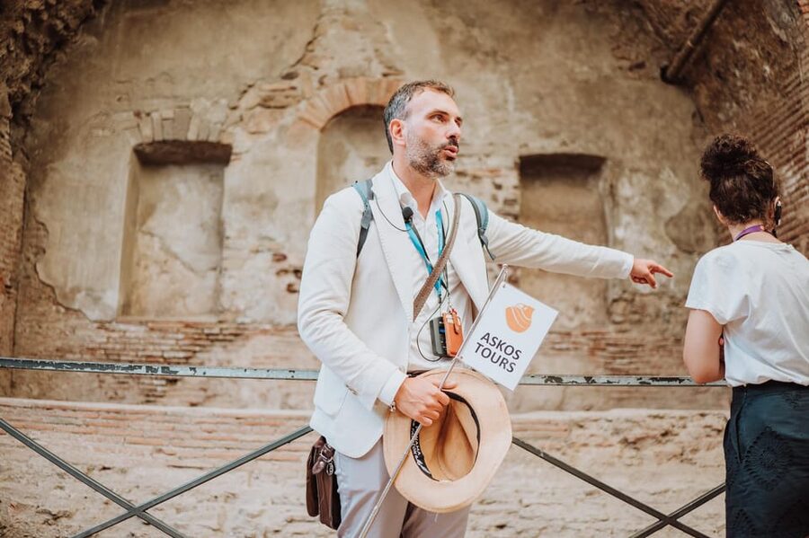 Pompeii: Entry Ticket and Guided Tour with an Archaeologist - House of Menander and the Details of Home Life