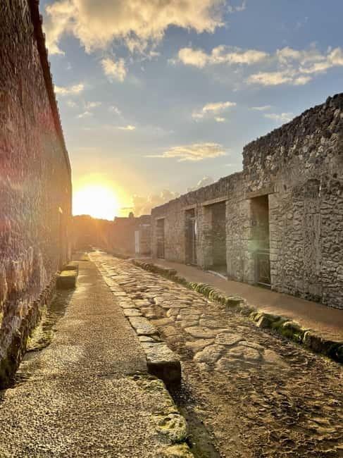 Pompeii: Exclusive Tour with Archaeologist and Entry Tickets - The Large Theatre and the final orientation