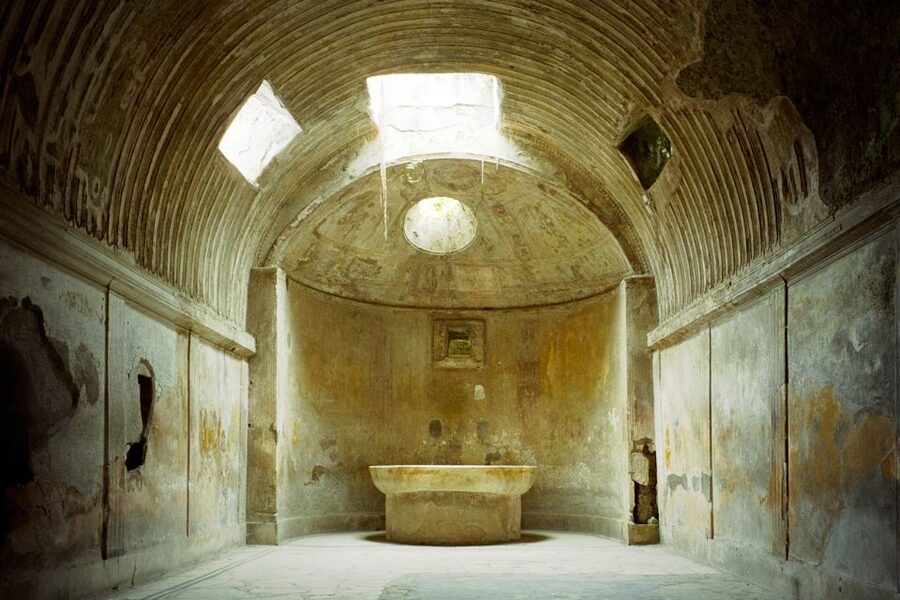 Pompeii: Guided Tour with Skip-the-Line Entry - Meeting your guide near the Pompeii entrance