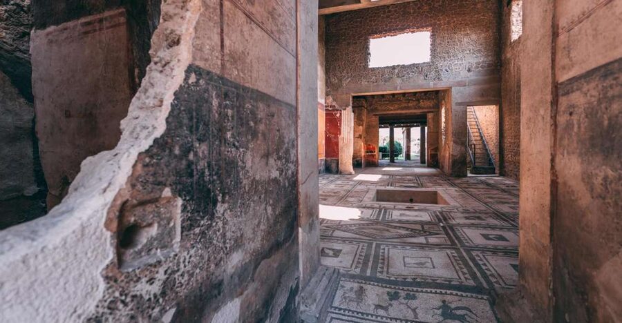 Pompeii: Private Tour with an Archaeologist - Starting at Porta Marina Superiore