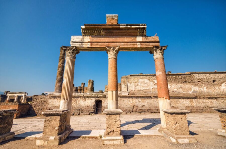 Pompeii: Private Tour with an Archaeologist - Temple of Apollo and the civic center