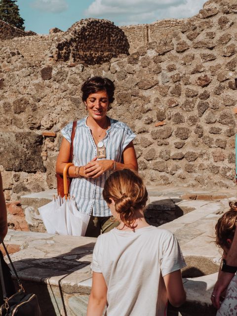 Pompeii: Private Tour with an Archaeologist - Porta Marina and the first steps into Pompeii