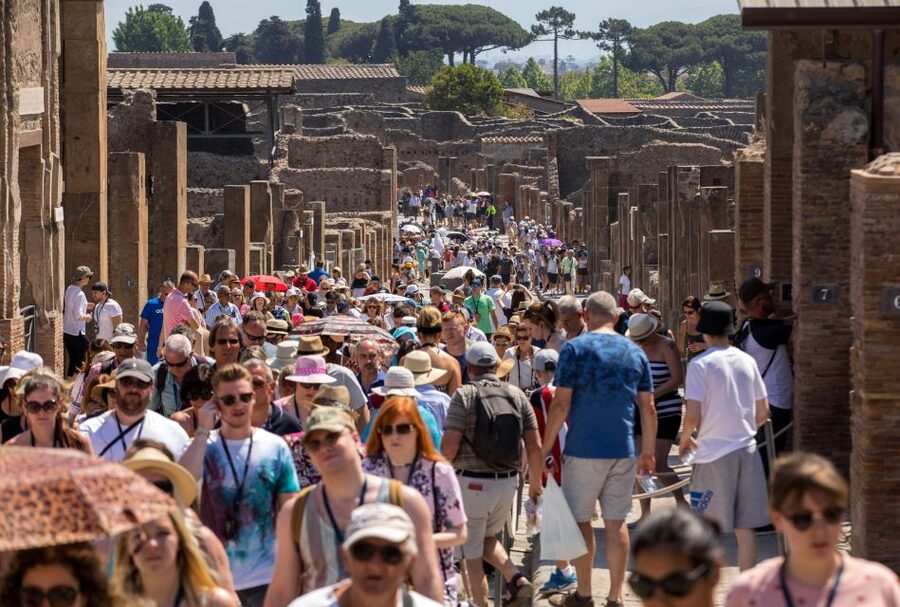 Pompeii: Skip-the-Line Entry & Audioguide - Baths, Aqueducts, and Roman Infrastructure