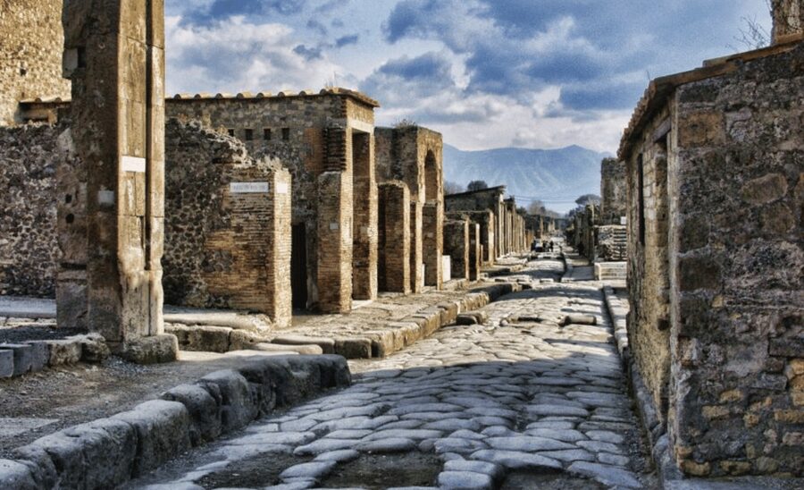 Pompeii: Skip-the-Line Entry Ticket with Audio Guide or Tour - Why Pompeii rewards a slow walk