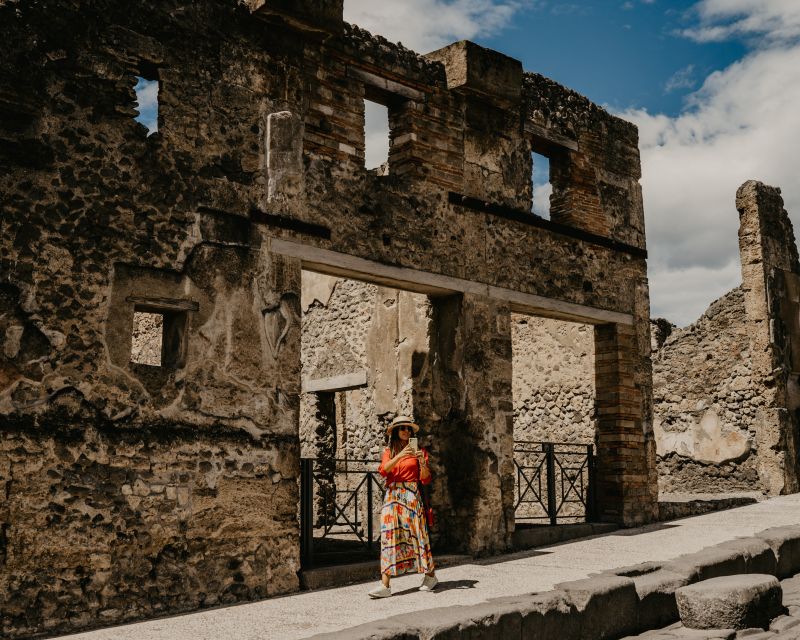 Pompeii: Skip-the-Line Entry Ticket with Digital Guide App - Getting your ticket and guide ready