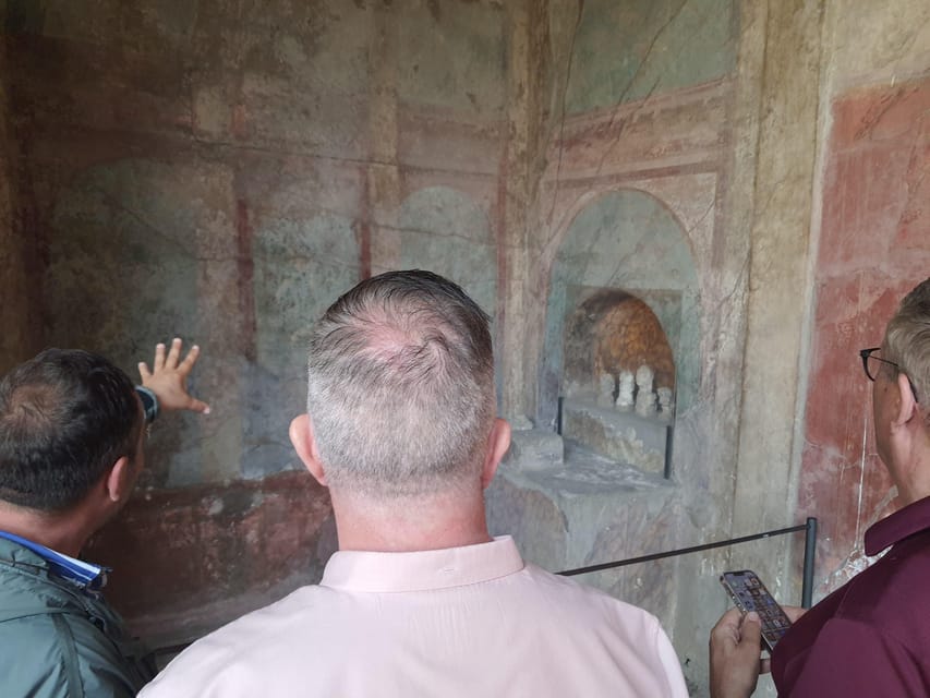 Pompeii: Skip-the-Line Tickets and Tour with Archaeologist - Roman homes, meals, and private life