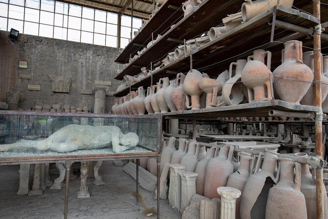 Pompeii: Small Group Tour with an Archaeologist - Key points to know before booking