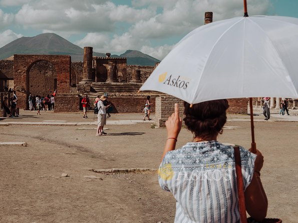 Pompeii: Small Group Tour with an Archaeologist - Entering through Porta Marina Superiore
