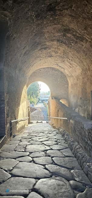 Pompeii: Tour with Archaeologist Guide & Skip-the-Line Entry - Terme Stabiane and the Roman bathing routine