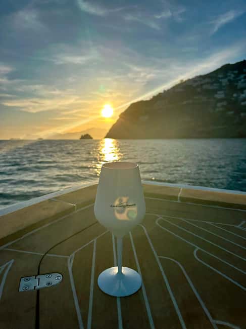 Positano: Shared Sunset Cruise - Returning to Positano at Dusk