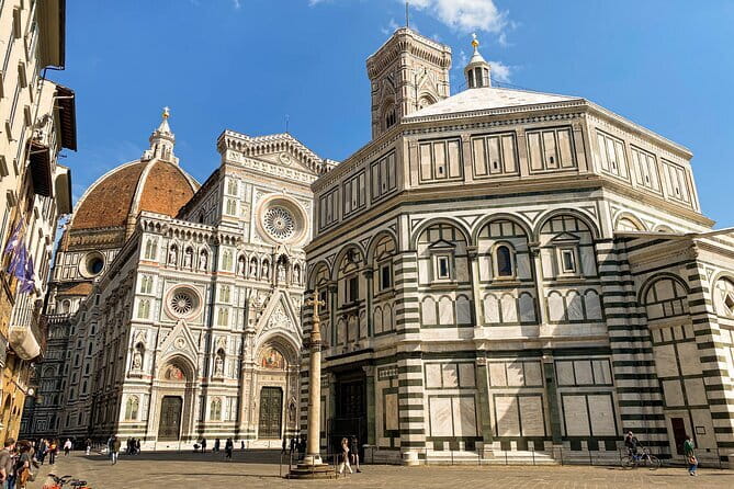 Private Florence Tour: 3-Hour Walking Tour with a Licenced Guide - Palazzo Antinori and the city’s wine families