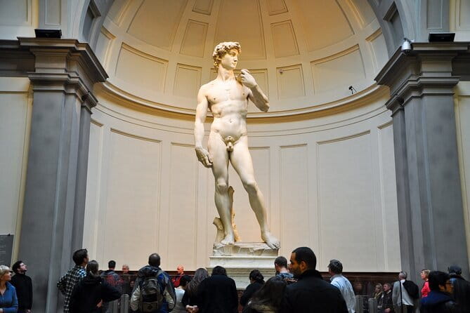 Private Florence Tour: 3-Hour Walking Tour with a Licenced Guide - Ponte Vecchio gives the walk a proper finish