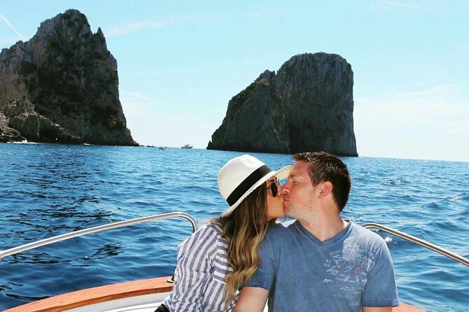 Private tour in a typical Capri boat - Why a private Capri boat tour works so well