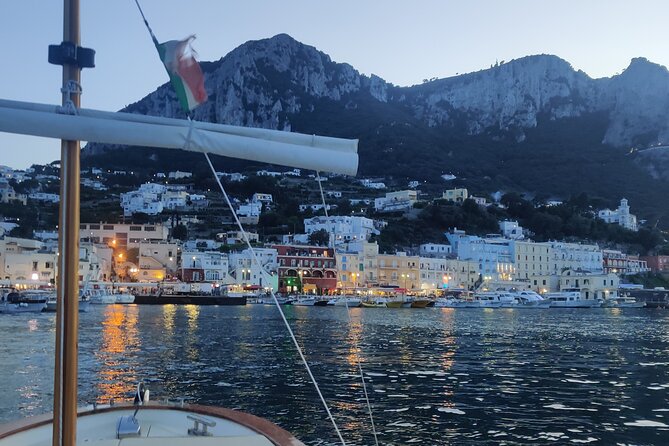 Private tour in a typical Capri boat - Punta Carena, the Fortini walk, and the Blue Grotto