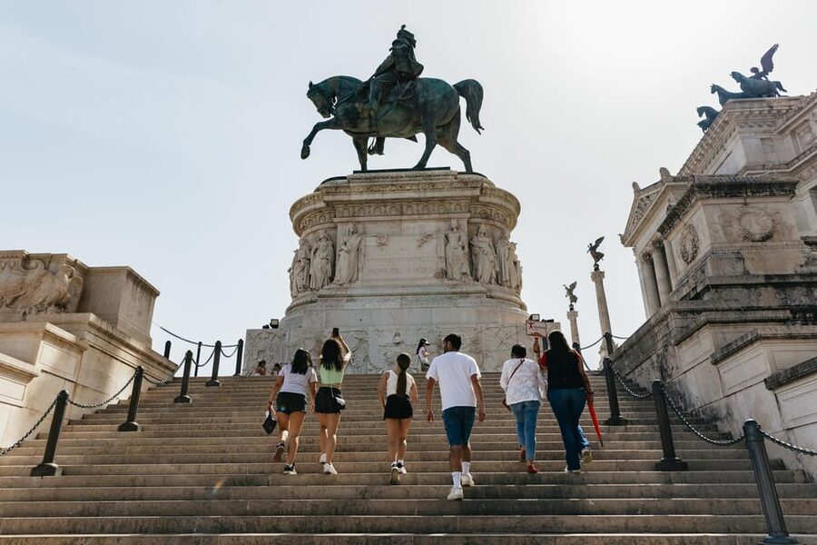 Rome: Altar of the Fatherland Elevator and Museum Tickets - Riding the glass Panoramic Elevator