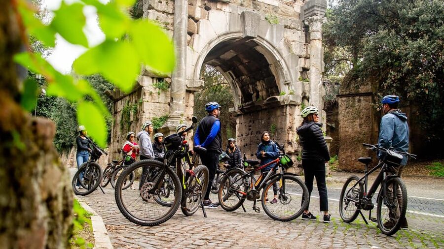 Rome: Appian Way Aqueducts Bike Tour (UPG Catacombs & Lunch) - Guides Who Make the Difference