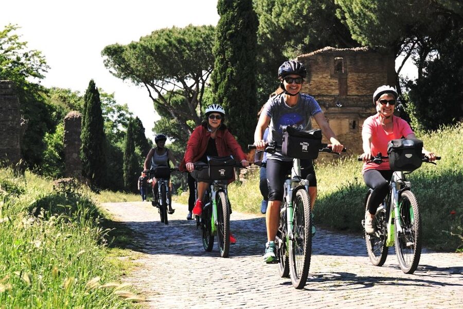 Rome: Appian Way, Catacombs, & Roman Aqueducts E-bike Tour - Circus of Maxentius and the Tomb of Cecilia Metella