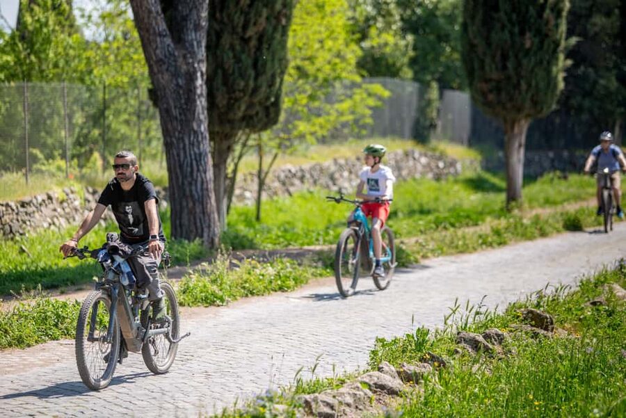 Rome:Appian Way E-bike Tour with Catacombs, Aqueducts & Food - The Aqueducts Park and Rome’s giant water channels