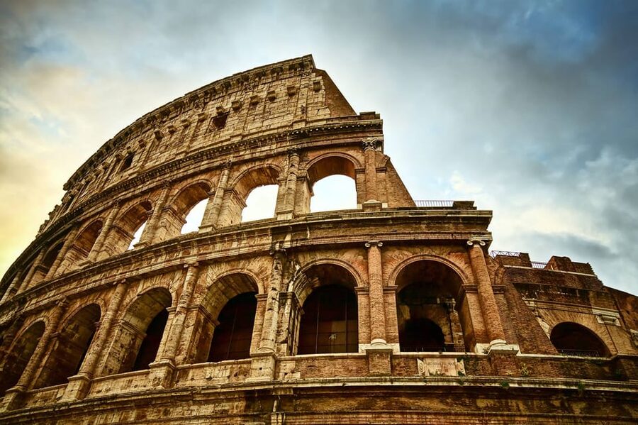 Rome: Arena Colosseum Tour with Arena Access - Roman Forum and Palatine Hill: valuable extra access