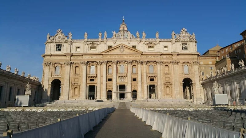 Rome: Audience Pope Leo XIV with guided tour - Security, queues, and finding a place to sit
