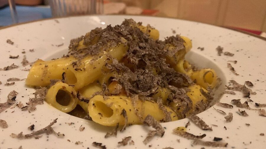 Rome: Award-Winning Roman Food Tours - Guide quality is the heart of the experience
