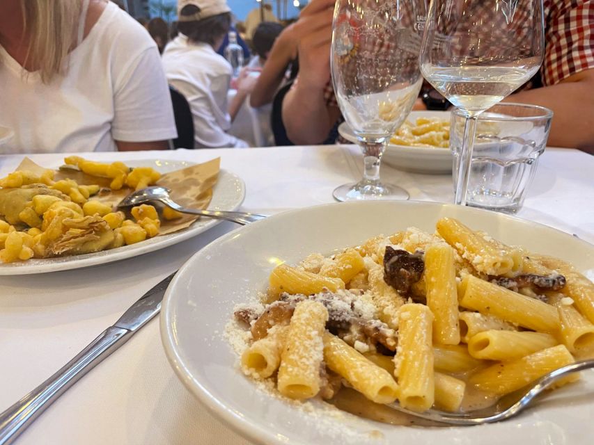 Rome: Cannondale E-Bike Evening Tour with Optional Dinner - Piazza Farnese and the four-hour trattoria dinner