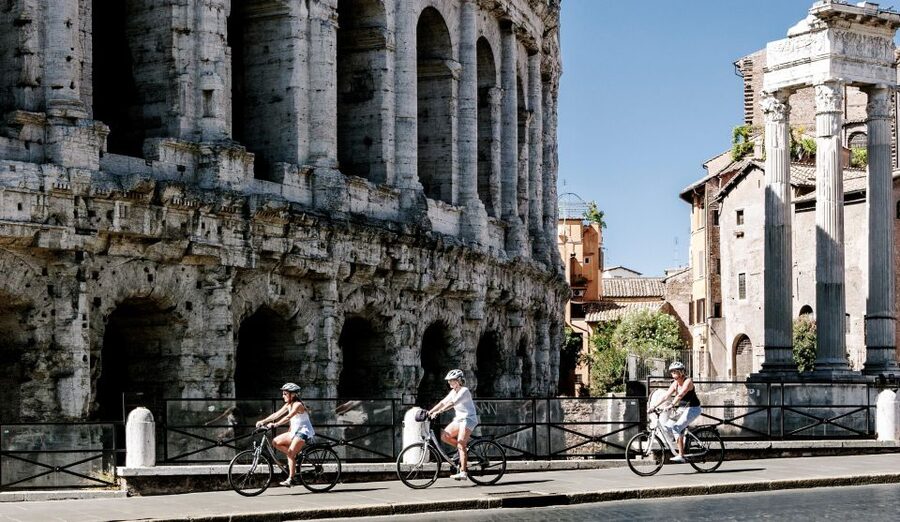 Rome: Cannondale E-Bike Tour of Top Landmarks & More - Starting near the Colosseum on Via Labicana