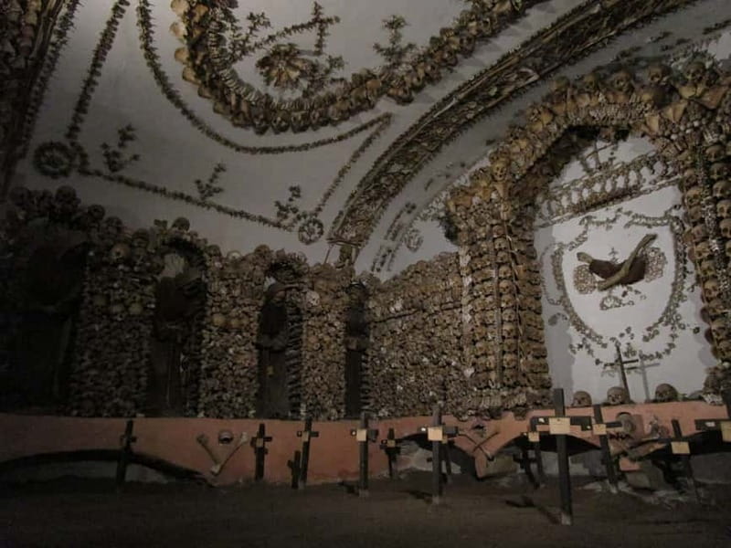 Rome: Capuchin Crypts Skip-the-Line Ticket and Tour - Meeting at Via Vittorio Veneto 27