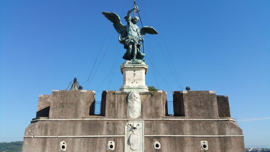 Rome: Castel Sant’Angelo Skip-the-Line Ticket & Audio Guide - Who should book this experience?