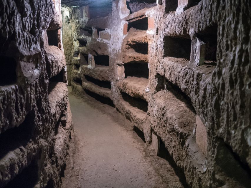 Rome: Catacombs Guided Tour with Transfer - What the guide adds to the experience