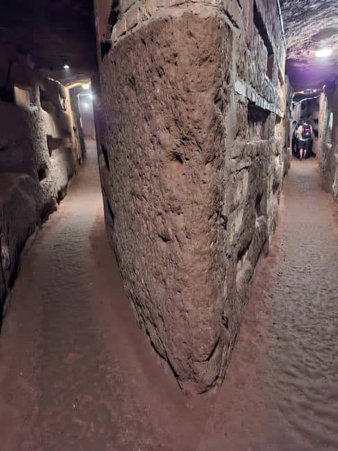 Rome: Catacombs Skip-the-Line Tour with Tickets - The guides make or break the experience