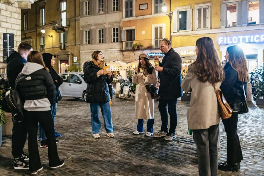 Rome: City Highlights Moonlight Walking Tour - The Pantheon is a short walk, but not an interior visit