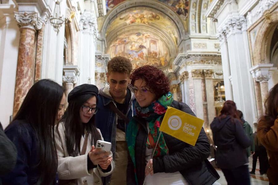 Rome: City Walking Tour in English or Spanish - Trevi Fountain: the longest stop on the route
