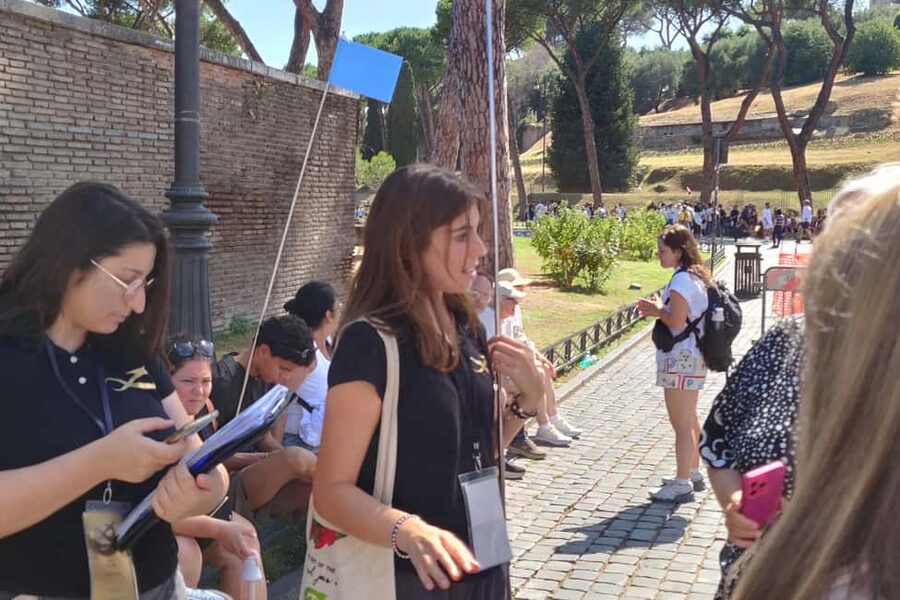 Rome: Colosseum Access and Self-Guided Virtual Reality Tour - Roman Forum and Palatine Hill are part of the ticket