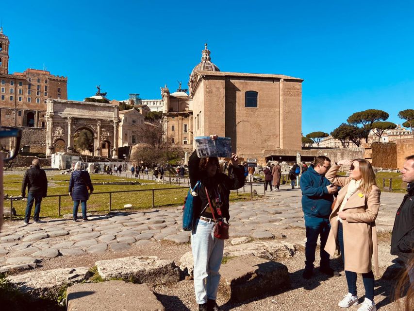 Rome: Colosseum Arena Floor, Forum & Palatine Guided Tour - Guides who make the difference