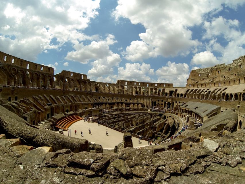 Rome: Colosseum Express Guided Tour with Arena Access Option - Shared or private group?