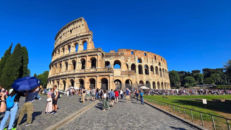 Rome: Colosseum Express Tour and Roman Forum Access - What the $55.90 price gets you