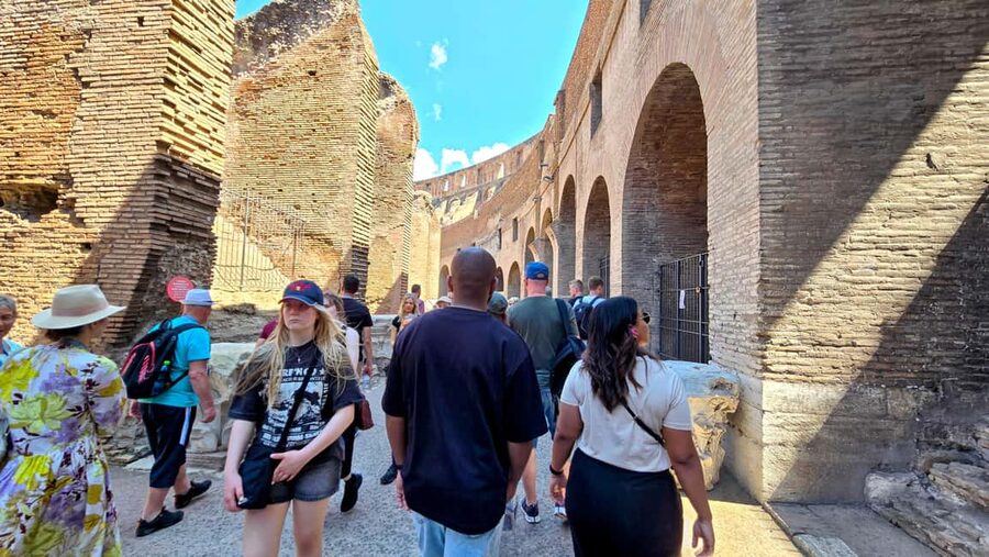 Rome: Colosseum Express Tour and Roman Forum Access - Who should book this Colosseum tour?