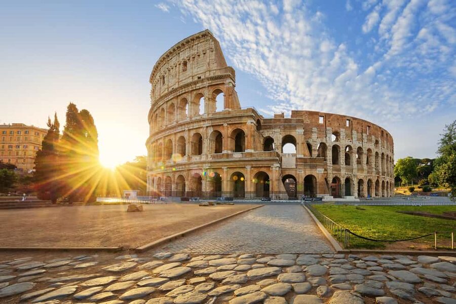 Rome: Colosseum Express Tour with Forum & Palatine Access - Inside the Colosseum: one hour of stories and stone