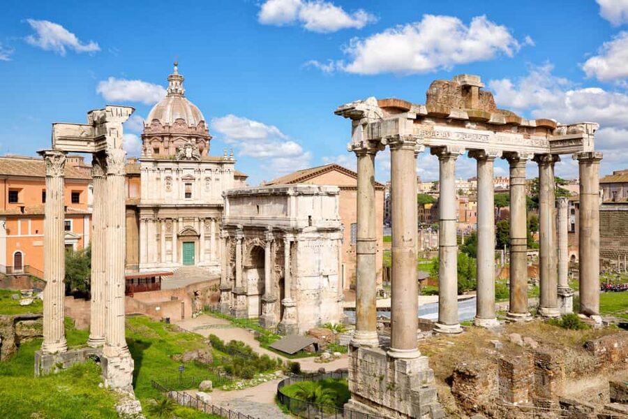 Rome: Colosseum Express Tour with Forum & Palatine Access - Morning entry, crowds, and the best time to go