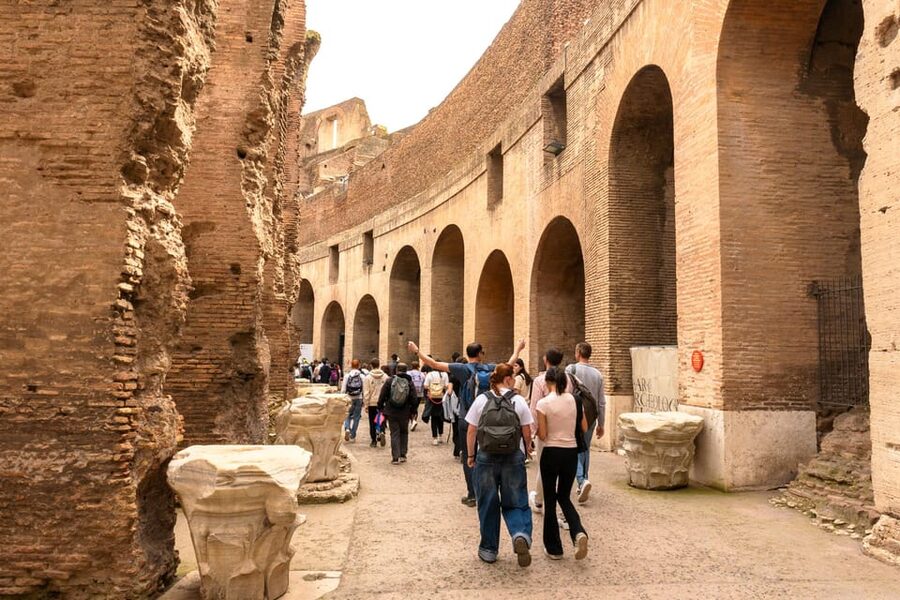 Rome: Colosseum, Forum, and Palatine Tour - The Arch of Constantine and the short photo stop