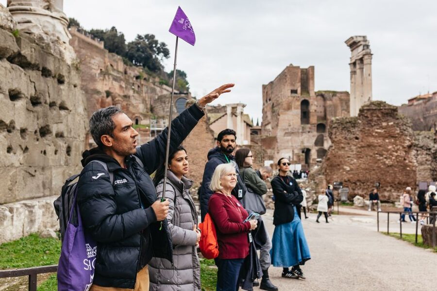 Rome: Colosseum, Palatine Hill & Roman Forum Guided Tour - Why a guide helps at the Colosseum