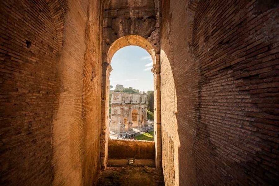 Rome: Colosseum, Palatine & Roman Forum Tour w/Entry Ticket - Key points to know before booking