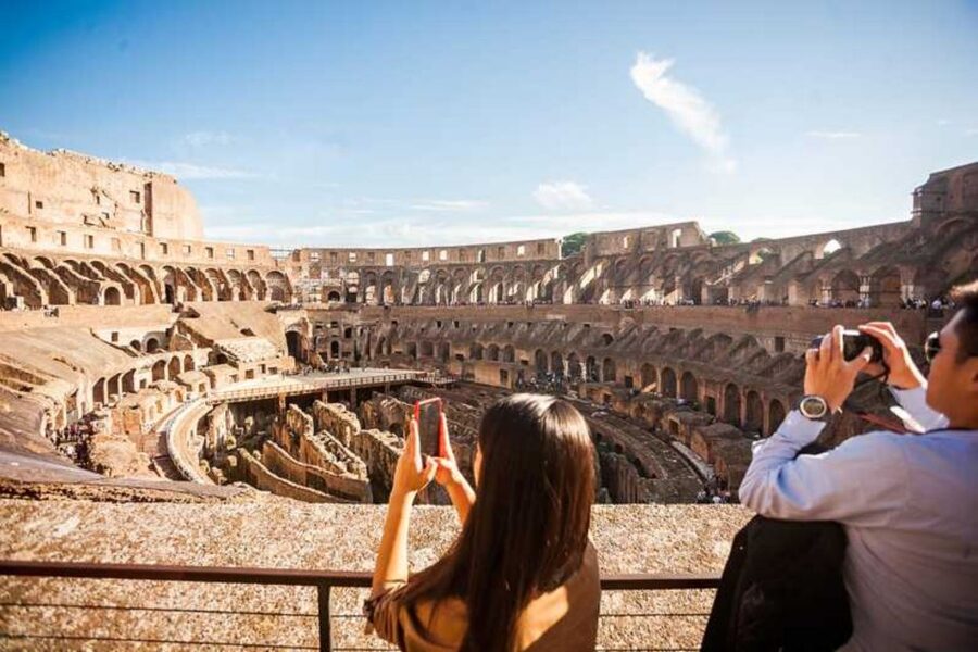 Rome: Colosseum, Palatine & Roman Forum Tour w/Entry Ticket - Entering the Colosseum with a priority ticket