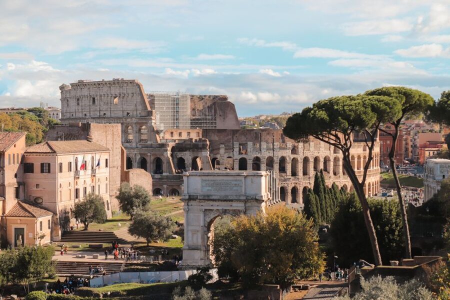 Rome: Colosseum, Roman Forum and Palatine Hill Guided Tour - Who should book this Rome tour?