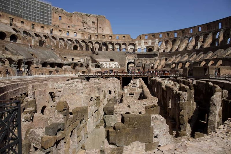 Rome: Colosseum & Roman Forum Guided Tour - Palatine Hill: imperial homes and wide Roman views