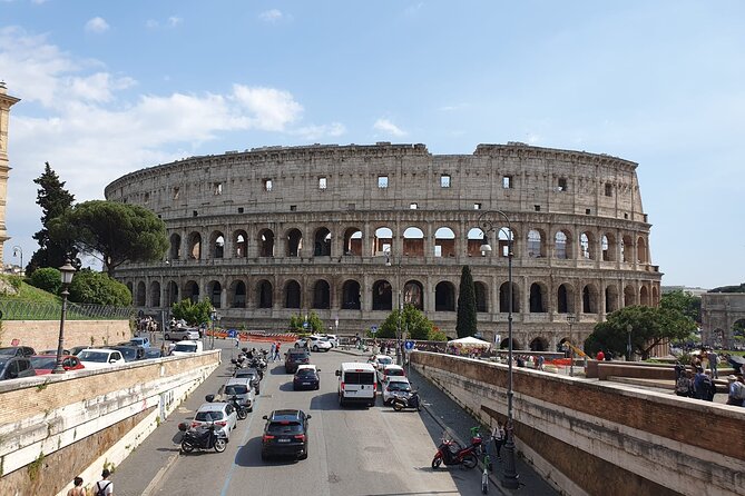 Rome: Colosseum, Roman Forum & Palatine Hill Experience - Arena access: closer to the former fighting floor